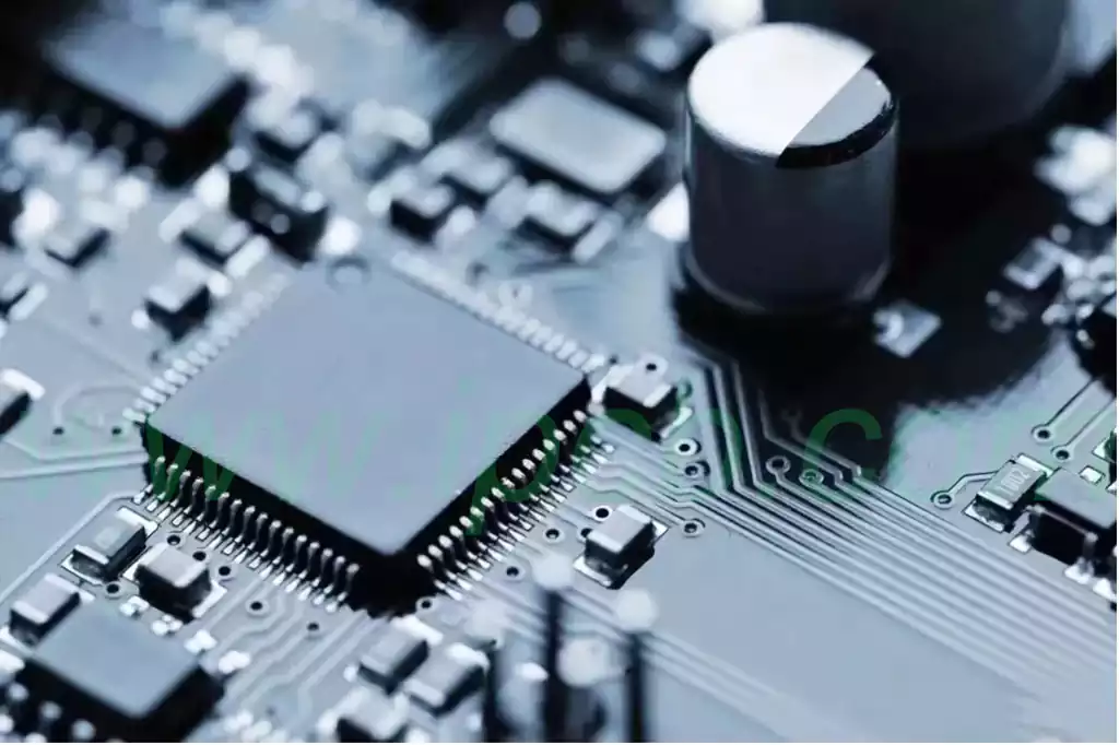 How is an integrated circuit made