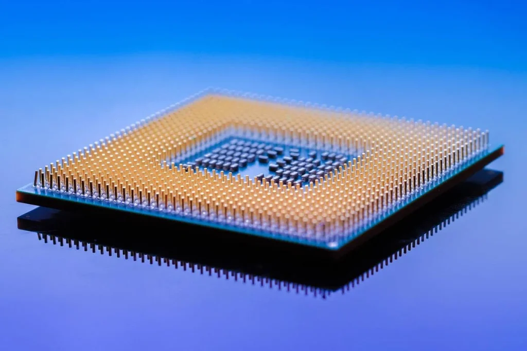 Underfill Flow Dynamics in flip chip mounting